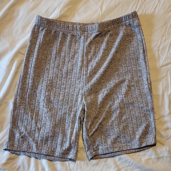 Cozy Gray Ribbed Two Piece - Picture 3 of 4